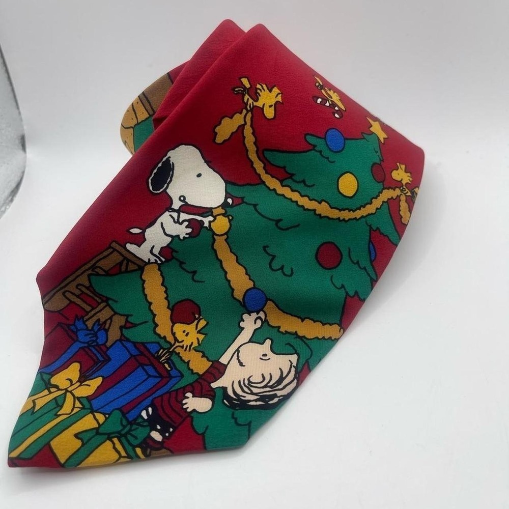 Peanuts vintage Tie - Red and Green Festive Design
